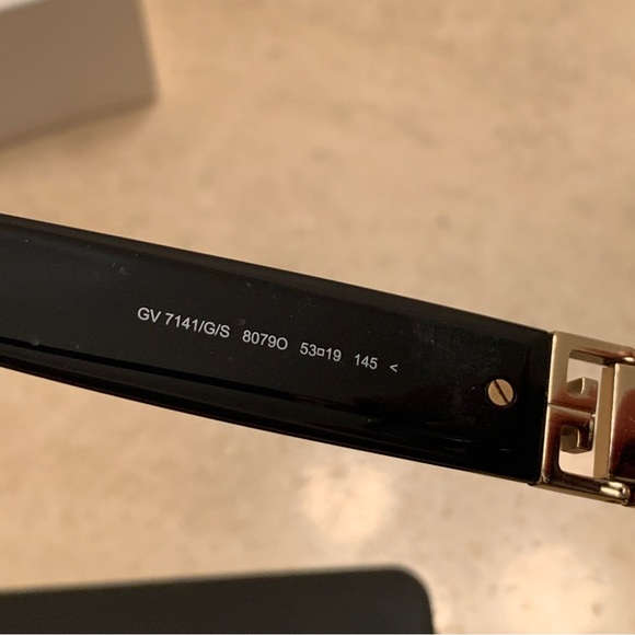 Givenchy GV7141 53mm Square Sunglasses with Gradient Lens - Picture 5 of 13